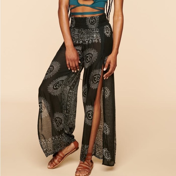 EARTHBOUND Pants - NWT🖤Earthbound Trading Om Faux Wrap Pants S